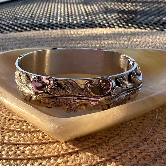 Silver Hinged Bangle Cuff Bracelet - Picture 1 of 9